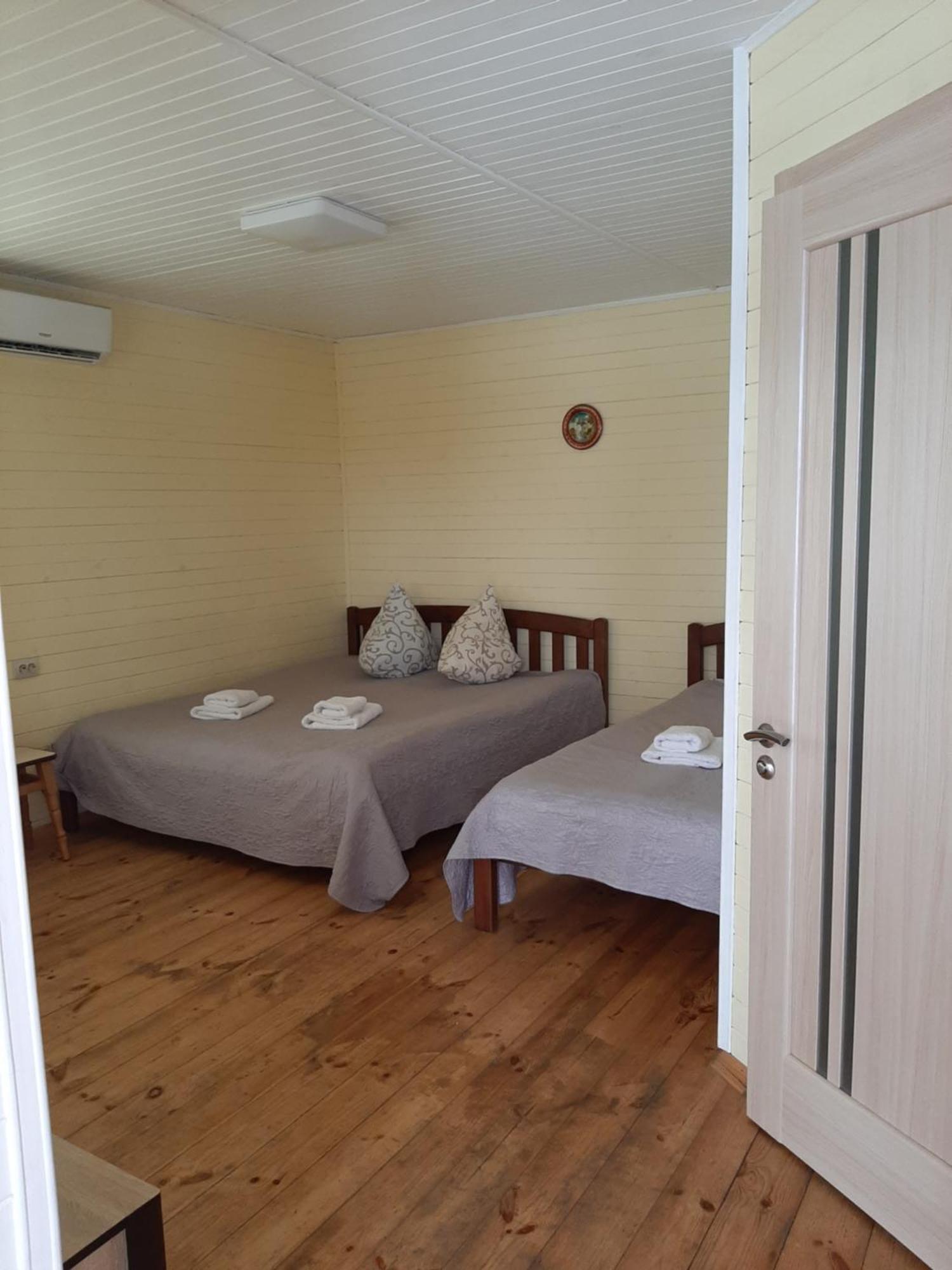 ホテル Гостьовий Дім На Герцена Guest Hous On Gertsena Novhorod-Siverskyi 部屋 写真